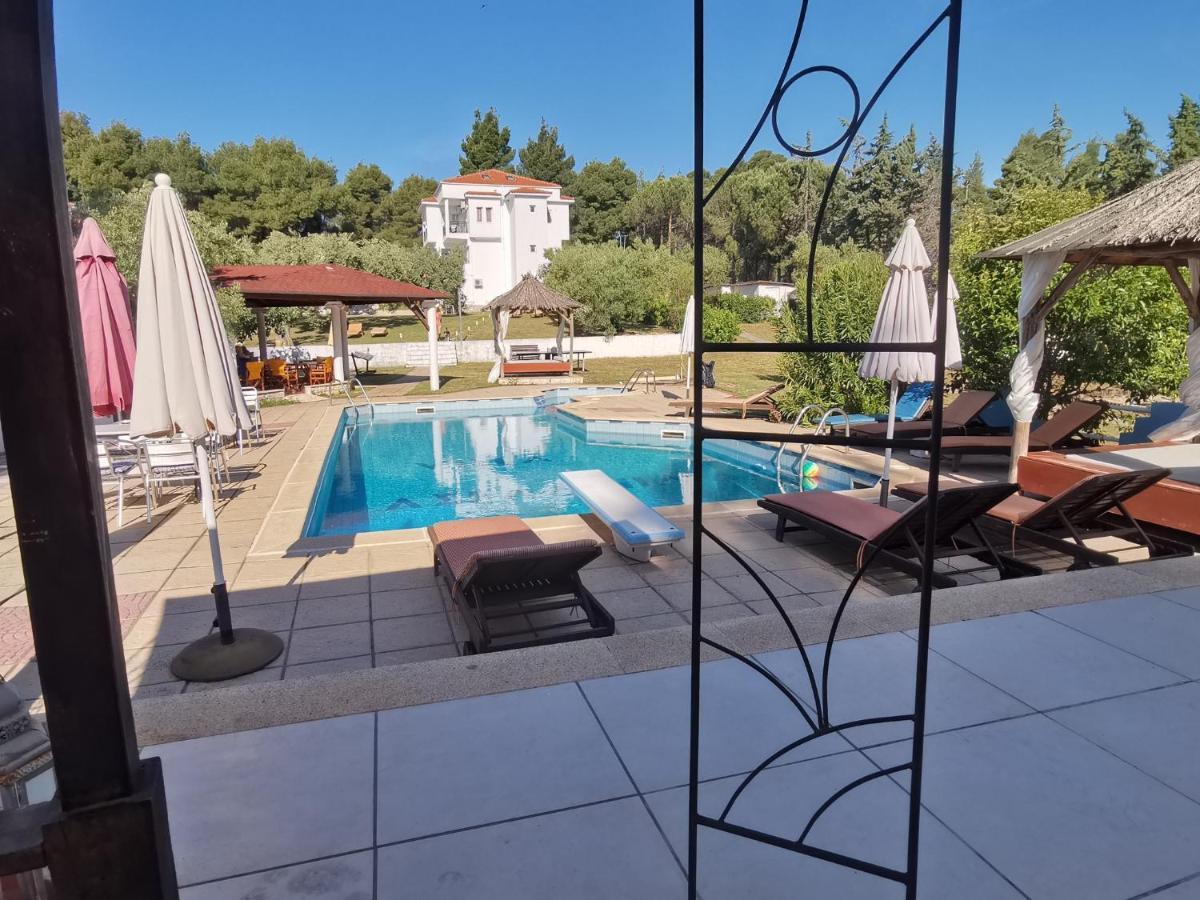 Villa Askamnia And Suites ニキティ エクステリア 写真